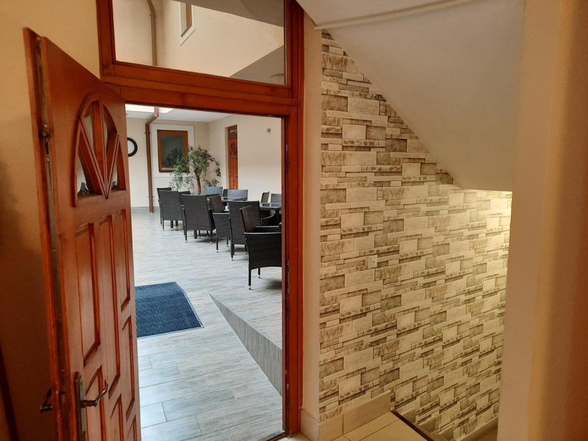 Hotel Vegvari