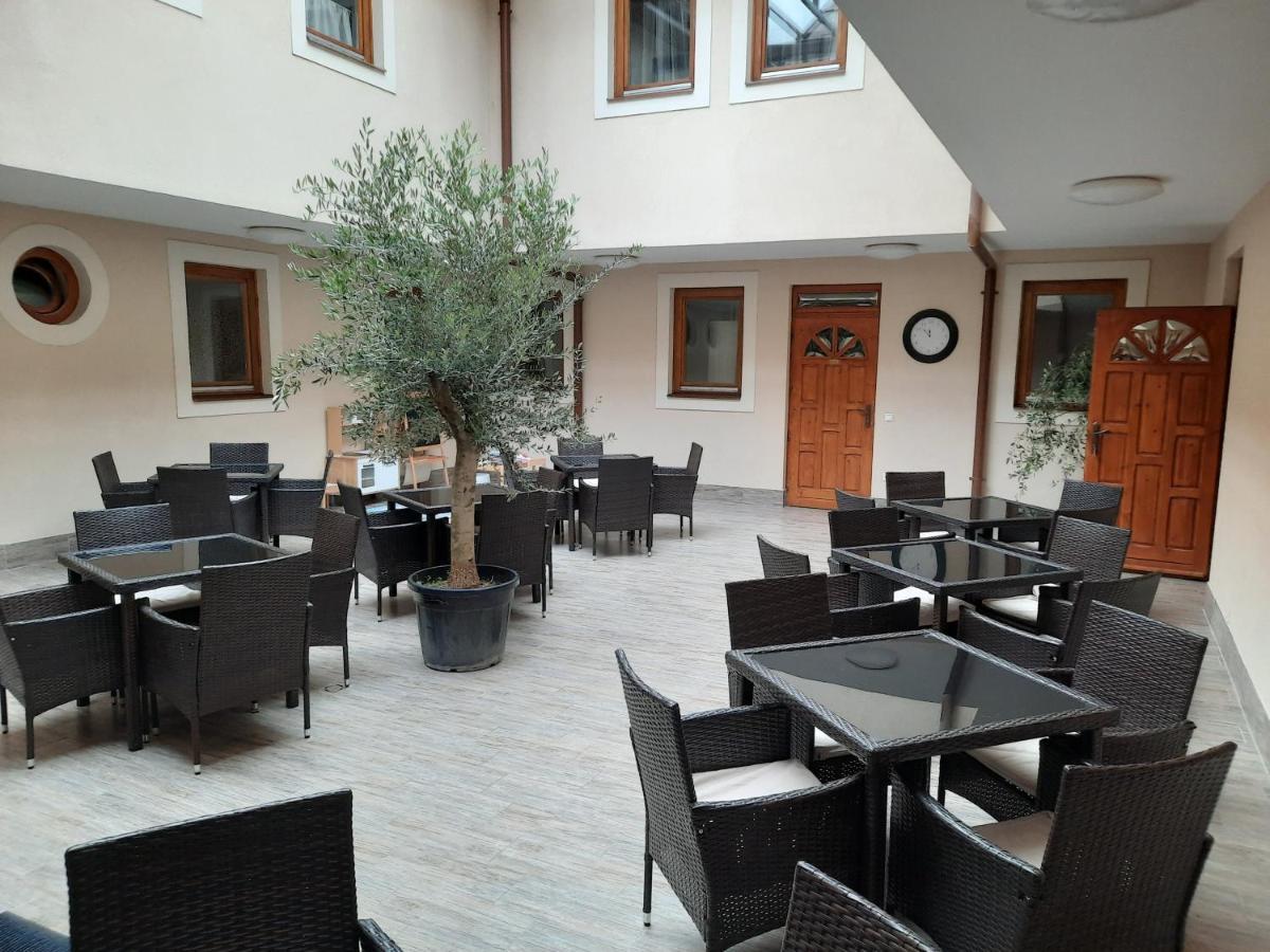 Vegvari Eger